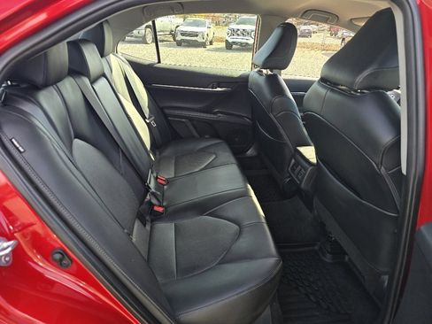 Used 2023 Toyota Camry XLE image 12
