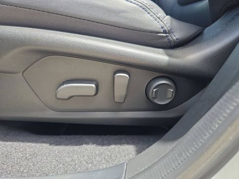 Used 2025 Subaru Forester Limited AWD/4WD image 15