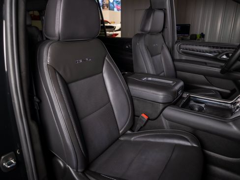 Used 2023 GMC Yukon XL Denali AWD/4WD image 20