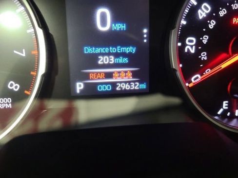 Used 2022 Toyota RAV4 XLE AWD/4WD image 26