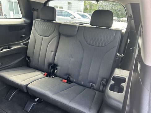 Used 2020 Hyundai Palisade SEL w/ Convenience Package image 17