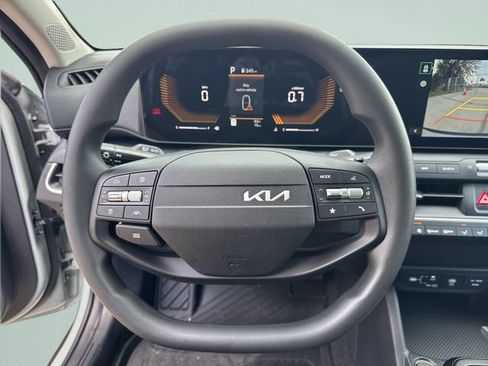 New 2026 Kia K4 FWD image 28