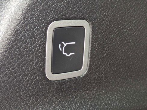 New 2026 Chrysler Pacifica Select image 14