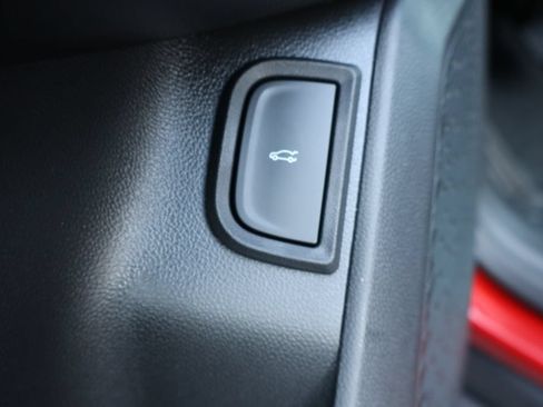 New 2027 Chevrolet Equinox LT w/ Convenience Package II FWD image 20