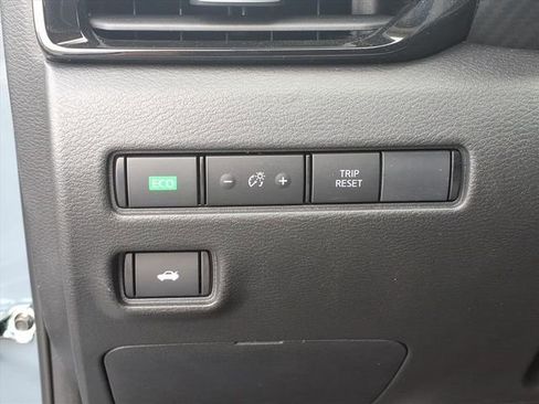 Certified 2025 Nissan Sentra SV w/ Trunk Package image 19