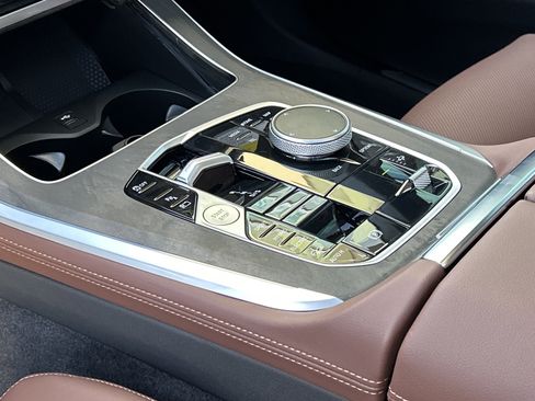 New 2026 BMW X5 xDrive50e image 49