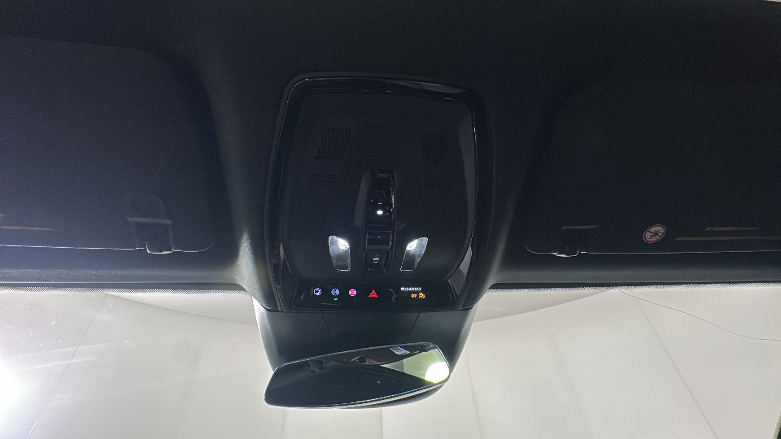 Used 2024 Cadillac Lyriq Sport AWD/4WD image 32