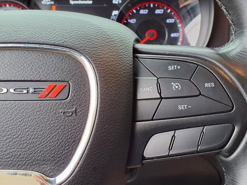 Used 2018 Dodge Charger SXT w/ Blacktop Package image 7