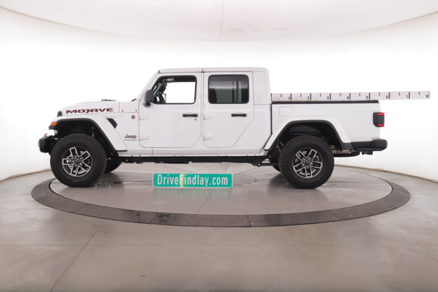 Used 2024 Jeep Gladiator Mojave AWD/4WD image 9