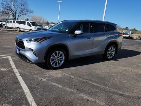 Used 2020 Toyota Highlander Limited image 5