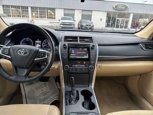 Used 2015 Toyota Camry XLE image 12