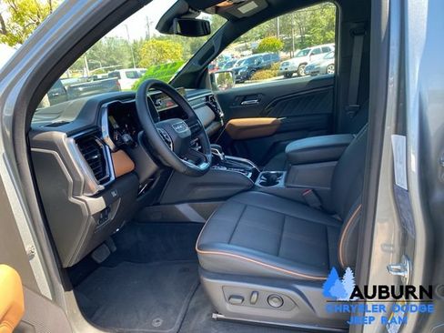 Used 2025 GMC Canyon AT4 AWD/4WD image 31