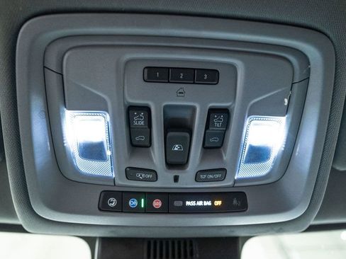 Used 2022 GMC Sierra 1500 Denali w/ Denali Reserve Package image 31