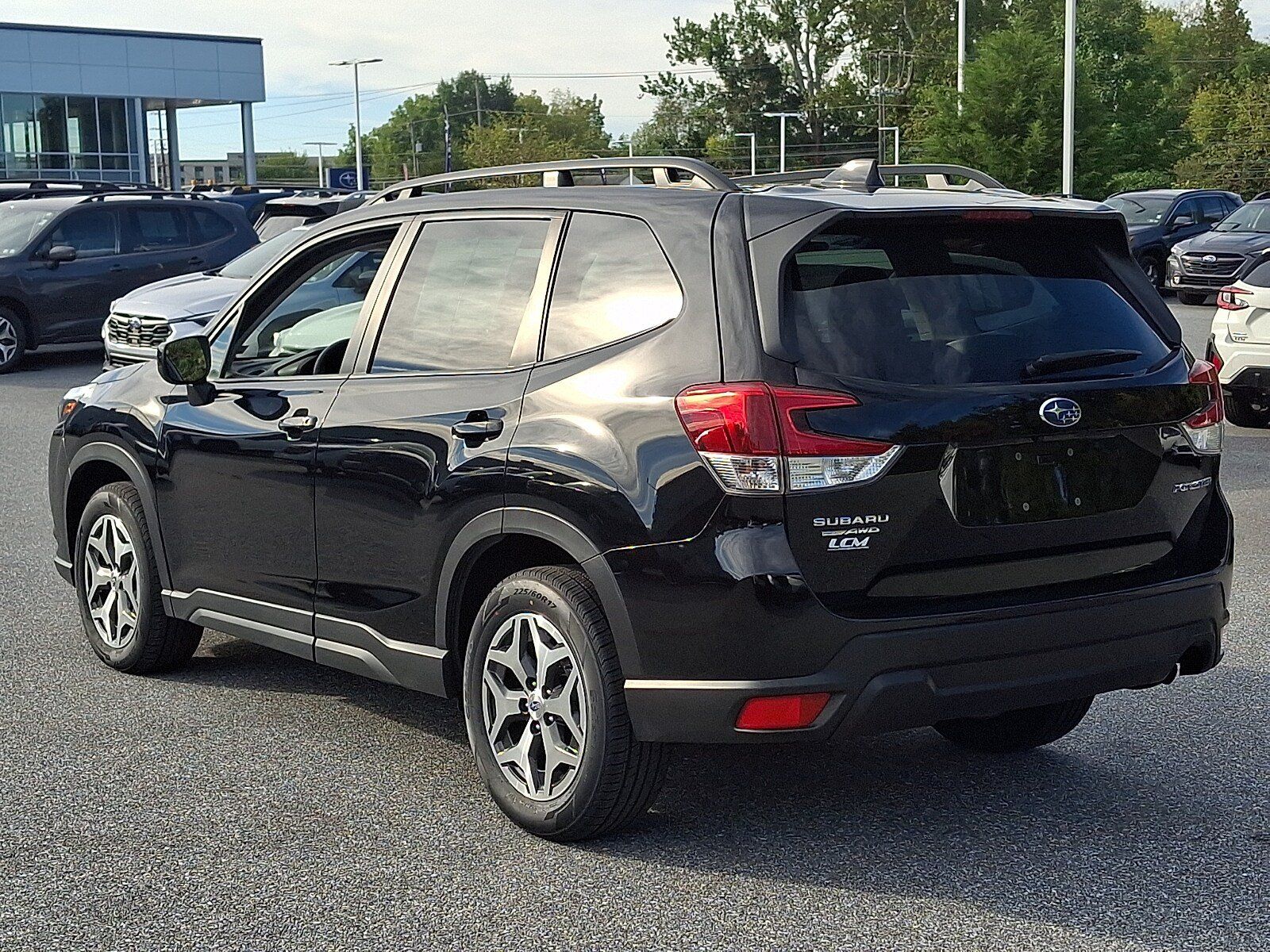 Used 2023 Subaru Forester Premium AWD/4WD image 6