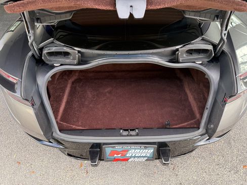 Used 2018 Aston Martin DB11 V12 RWD image 33