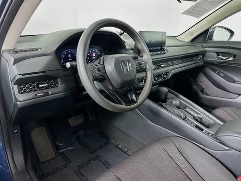 Used 2024 Honda Accord EX image 9