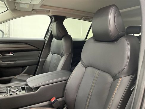 Certified 2025 MAZDA CX-50 2.5 Hybrid w/ Weather Package image 21