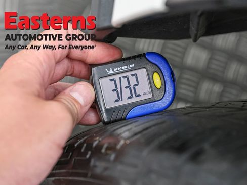 Used 2023 Subaru Solterra AWD image 27