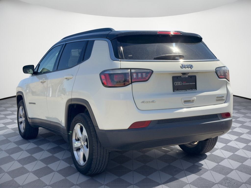 Used 2018 Jeep Compass Latitude w/ Popular Equipment Group AWD/4WD image 3