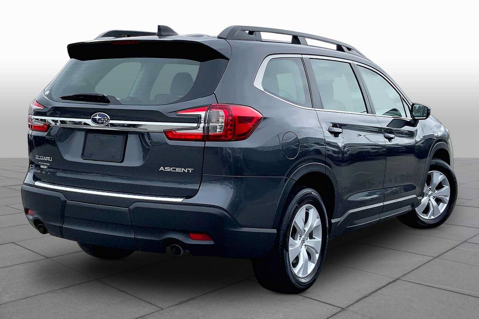 Used 2023 Subaru Ascent 8-Passenger AWD/4WD image 13