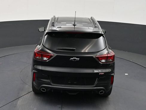 Used 2023 Chevrolet TrailBlazer RS w/ Sun and Liftgate Package FWD image 14
