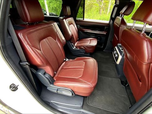 Used 2024 Ford Expedition Max Limited image 20