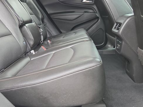 Used 2021 Chevrolet Equinox Premier AWD/4WD image 17