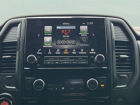 Used 2021 Nissan Titan PRO-4X w/ Pro-4x Convenience Package image 29