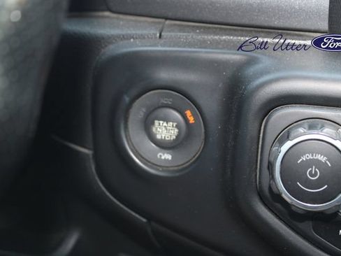 Used 2020 Jeep Gladiator Mojave AWD/4WD image 22