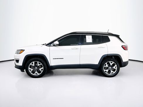 Used 2018 Jeep Compass Limited AWD/4WD image 4