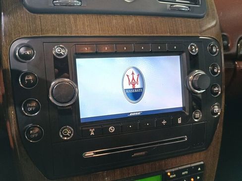 Used 2009 Maserati Quattroporte RWD image 11