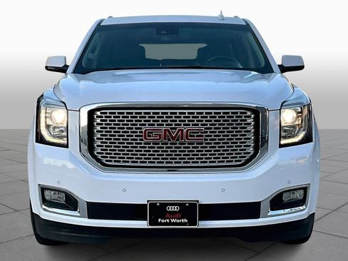 Used 2016 GMC Yukon Denali image 3