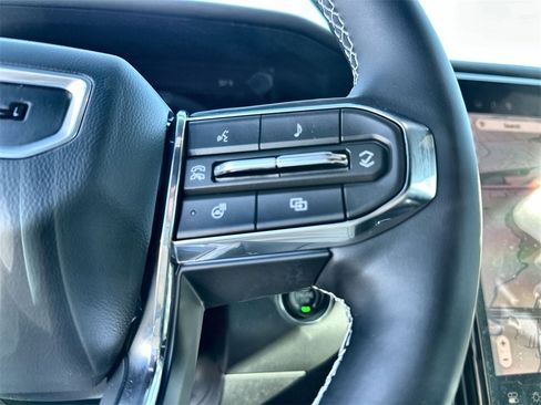 New 2026 GMC Acadia Denali w/ Super Cruise Package image 32