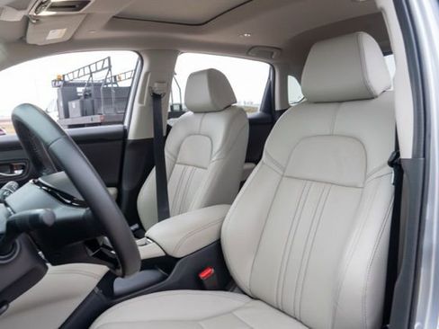 Used 2024 Honda HR-V EX-L image 16