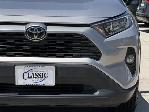 Used 2021 Toyota RAV4 XLE FWD image 9