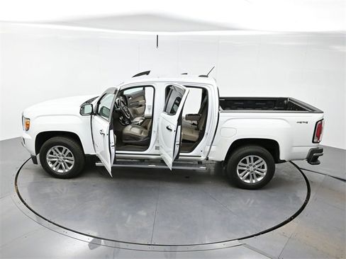 Used 2018 GMC Canyon SLT w/ Driver Alert Package image 38