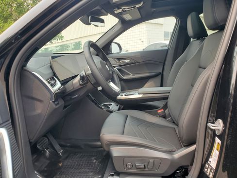 New 2026 BMW X2 xDrive28i w/ Technology Package AWD/4WD image 9