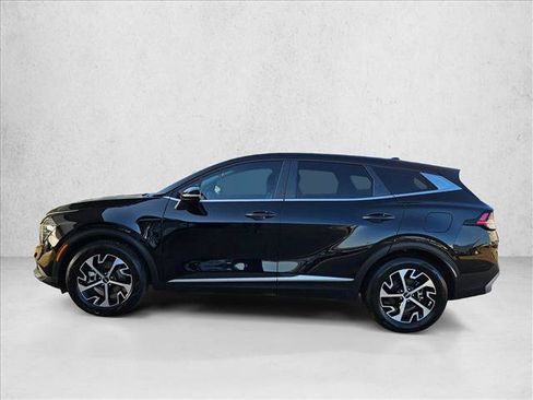 Used 2024 Kia Sportage EX FWD image 8