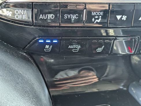 Used 2023 Acura MDX SH-AWD w/ Advance Package image 26