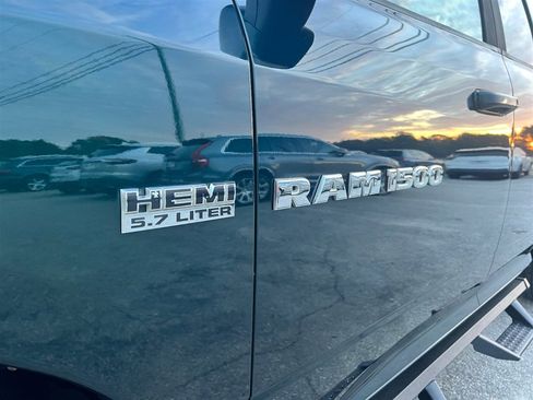 Used 2011 RAM 1500 Sport image 11