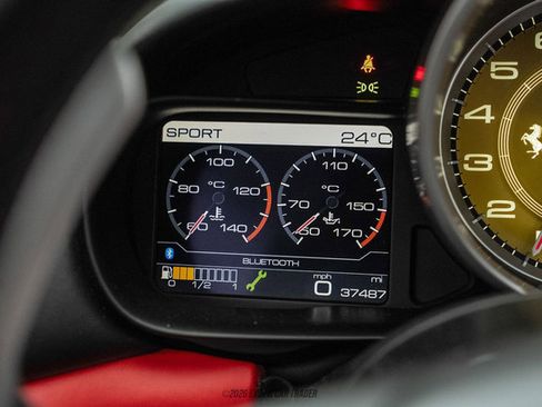 Used 2016 Ferrari California T image 30