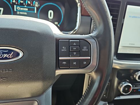 Used 2023 Ford F150 Lariat AWD/4WD image 19