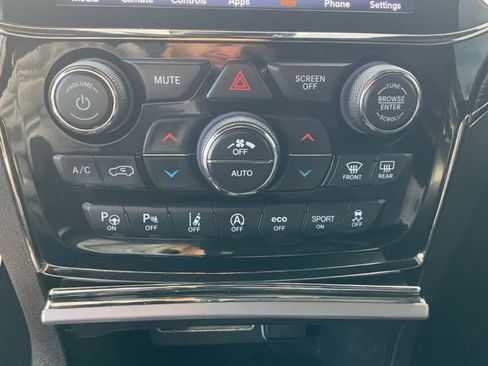 Used 2020 Jeep Grand Cherokee High Altitude image 19