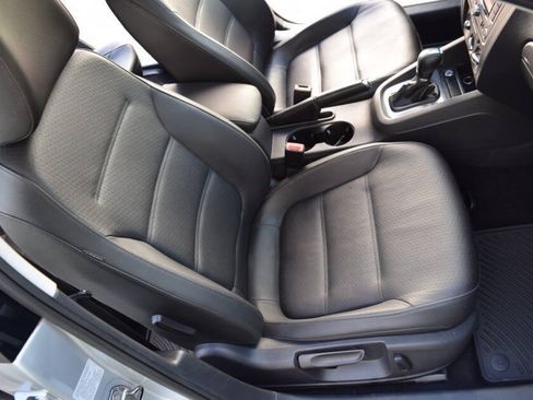 Used 2013 Volkswagen Jetta TDI FWD image 47
