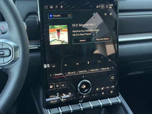 New 2026 GMC Terrain Denali image 38