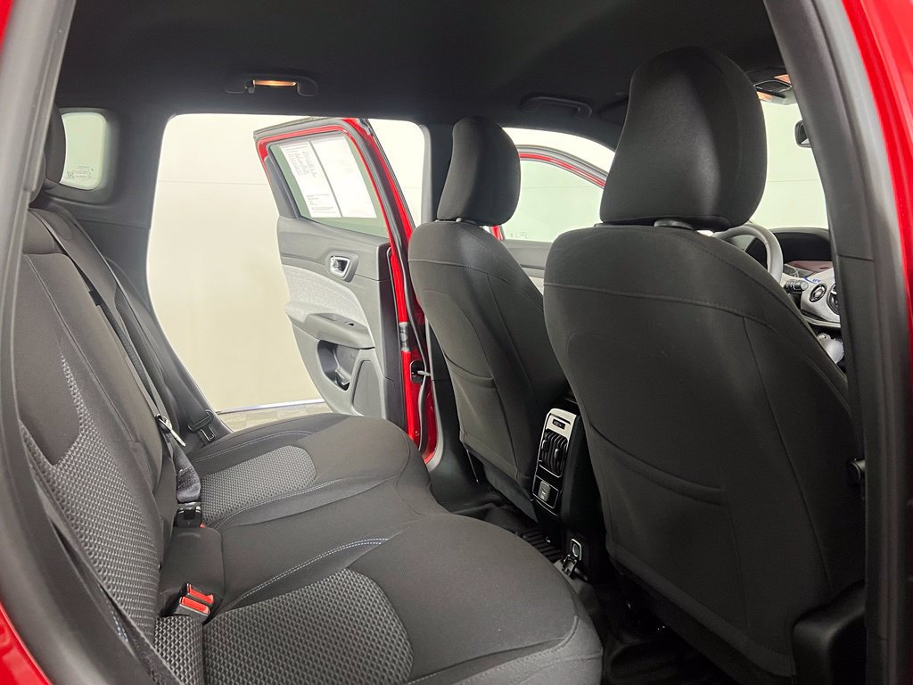 Used 2023 Jeep Compass Sport AWD/4WD image 13