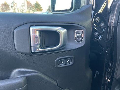 New 2026 Jeep Gladiator Sport image 20