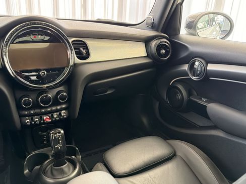 Certified 2024 MINI Cooper S FWD image 28