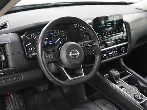 Used 2023 Nissan Pathfinder SL AWD/4WD image 22