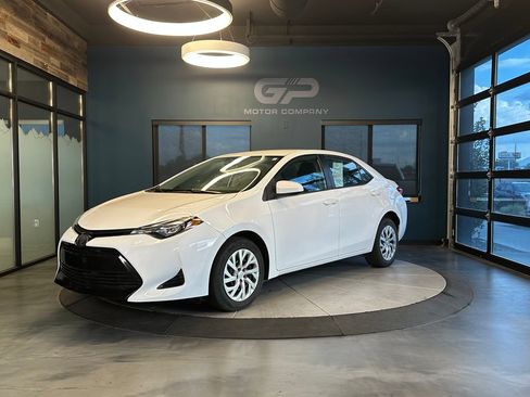 Used 2019 Toyota Corolla LE FWD image 7